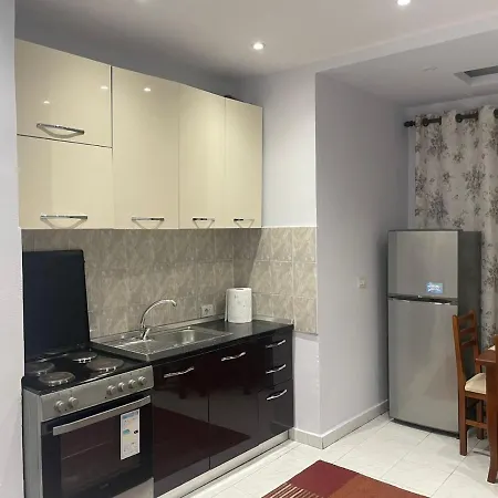 E&b Cosy * 地拉那